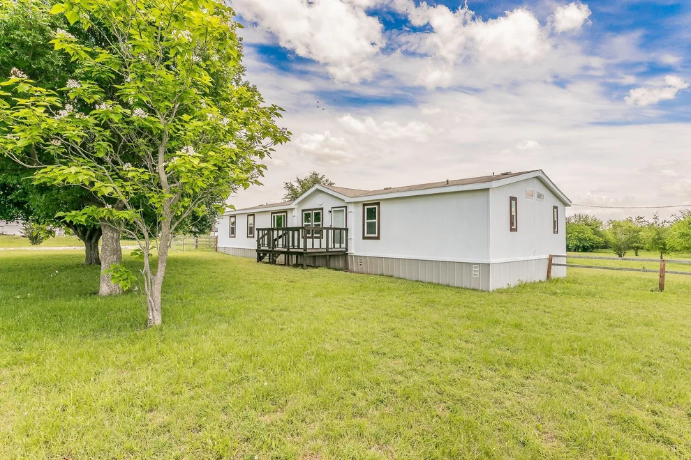 Unit for sale at 249 Private Road 4434, Rhome, TX 76078