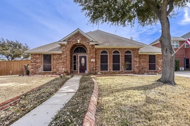 Unit for sale at 300 Shady Timbers Lane, Murphy, TX 75094