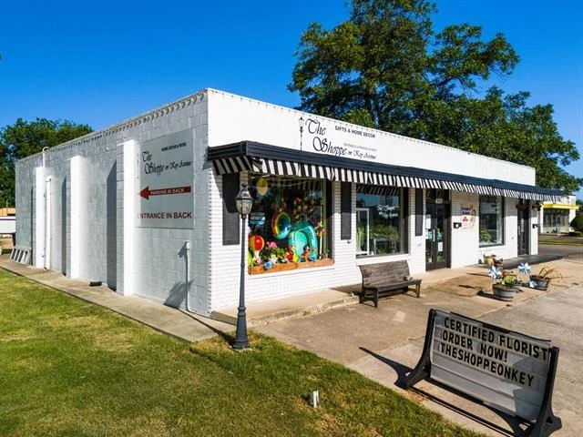 Unit for sale at 904 S Key Avenue, Lampasas, TX 76550