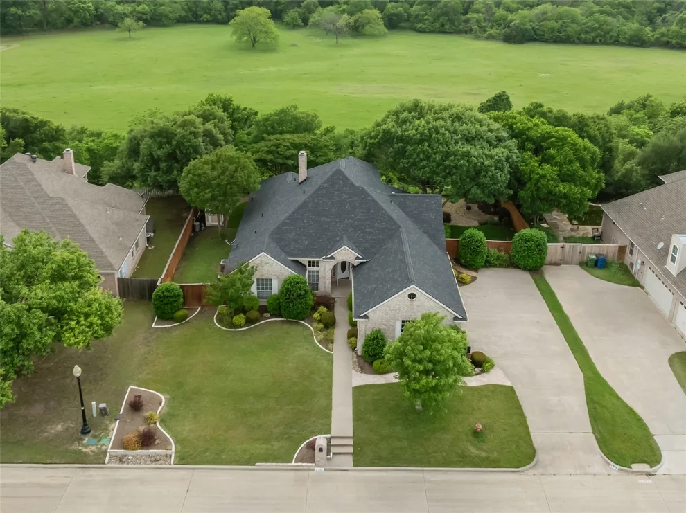 Unit for sale at 130 Bluff View, Aledo, TX 76008