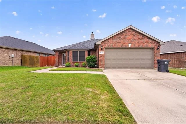 Unit for sale at 7315 Fossil Creek Drive, Arlington, TX 76002