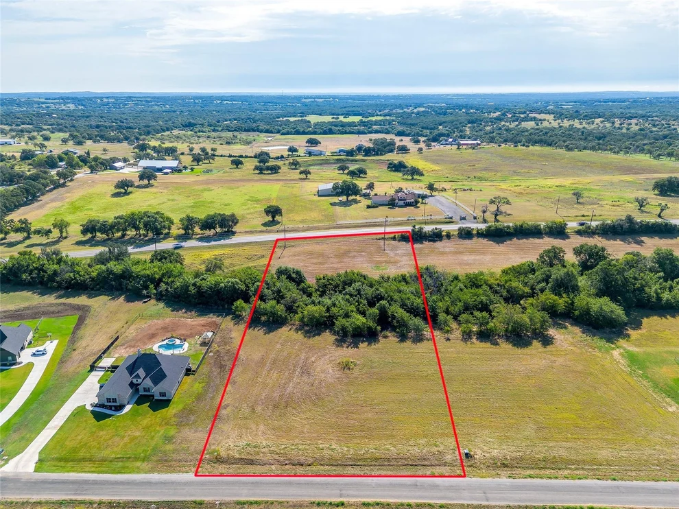 Unit for sale at 2016 Carrie Court, Weatherford, TX 76088