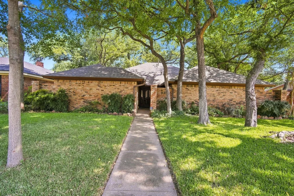 Unit for sale at 4307 Churchwood Drive, Arlington, TX 76016