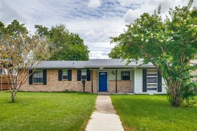 Unit for sale at 2426 Whit Drive, Mesquite, TX 75150