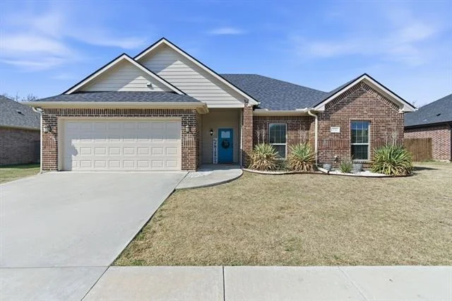 Unit for sale at 711 Hadley Lane, Valley View, TX 76272