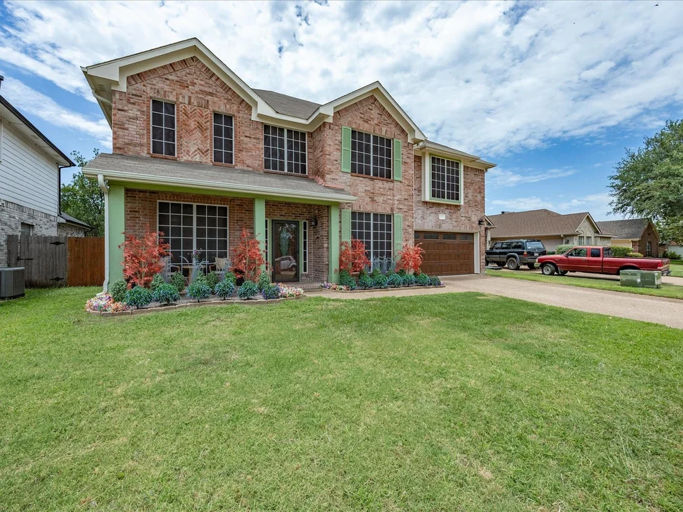 Unit for sale at 4008 Falcon Ridge Drive, Haltom City, TX 76137