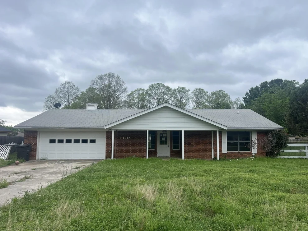 Unit for sale at 1309 Sherry Lane, Early, TX 76802