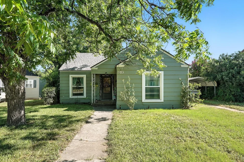 Unit for sale at 203 Miami Street, Coleman, TX 76834