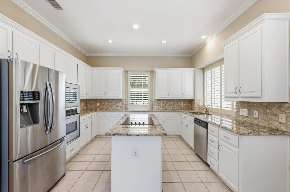 Unit for sale at 2741 Barrington Drive, Plano, TX 75093