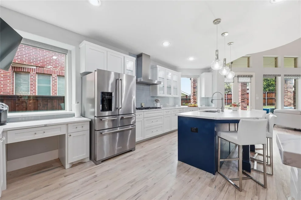 Unit for sale at 2098 Hidalgo Lane, Frisco, TX 75034