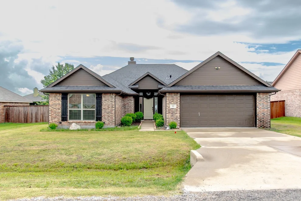 Unit for sale at 103 Palomino Drive, Palmer, TX 75152