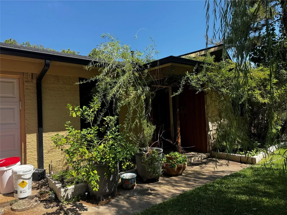 Unit for sale at 108 N Bowser Road, Richardson, TX 75081