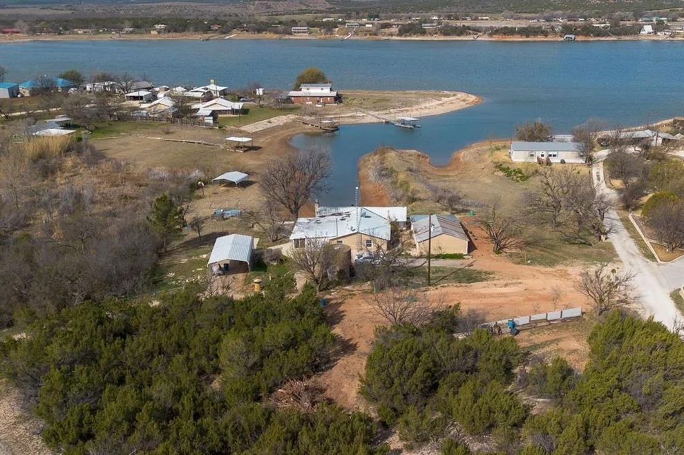 Unit for sale at 365 County Road 252, Sweetwater, TX 79556