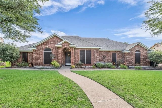 Unit for sale at 1304 Darbyton Drive, Hewitt, TX 76643