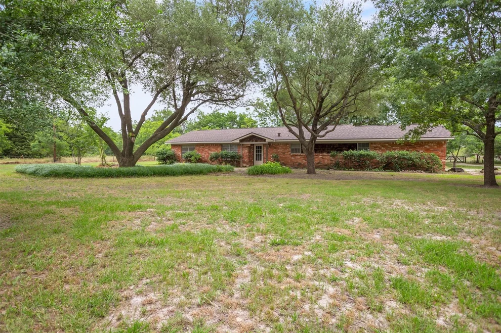 Unit for sale at 3307 County Road 2176, Greenville, TX 75402