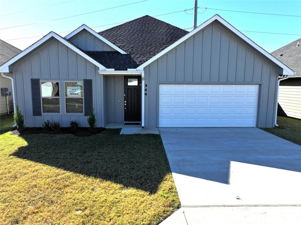 Unit for sale at 346 Preston Road, Mabank, TX 75147