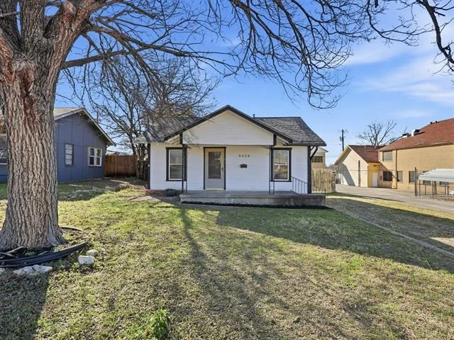 Unit for sale at 5229 Kilpatrick Avenue, Fort Worth, TX 76107