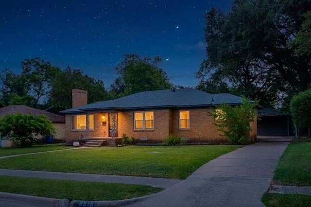 Unit for sale at 2210 Dugald Place, Dallas, TX 75216