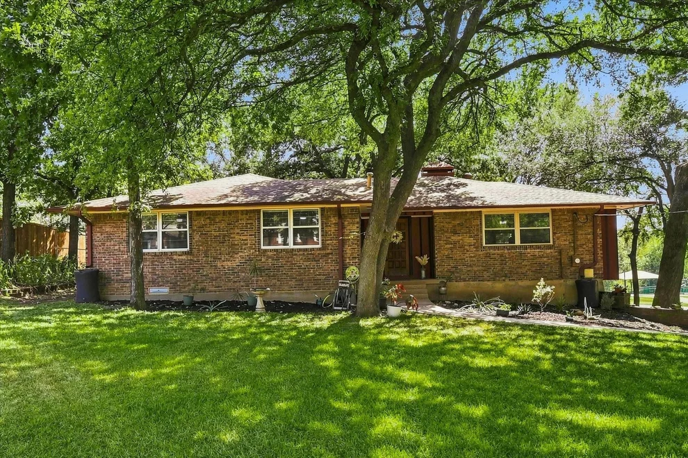 Unit for sale at 257 Oak Street, Highland Village, TX 75077