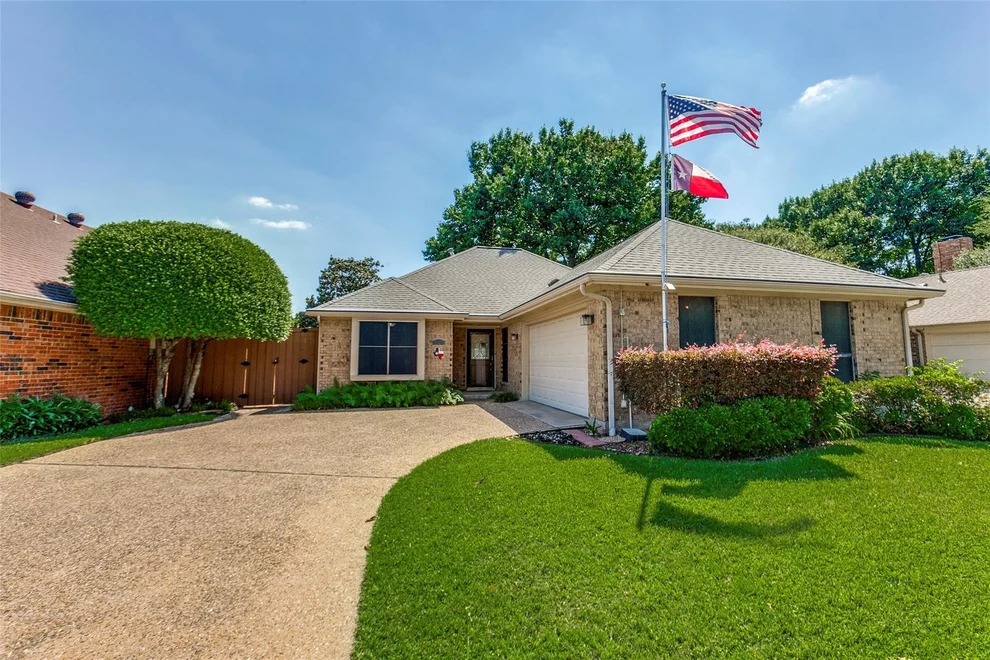 Unit for sale at 2713 Laurel Oaks Drive, Garland, TX 75044