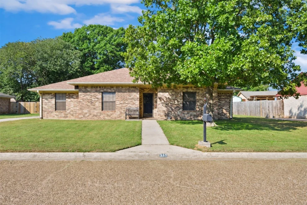 Unit for sale at 311 Wheeler Creek Court, Gainesville, TX 76240