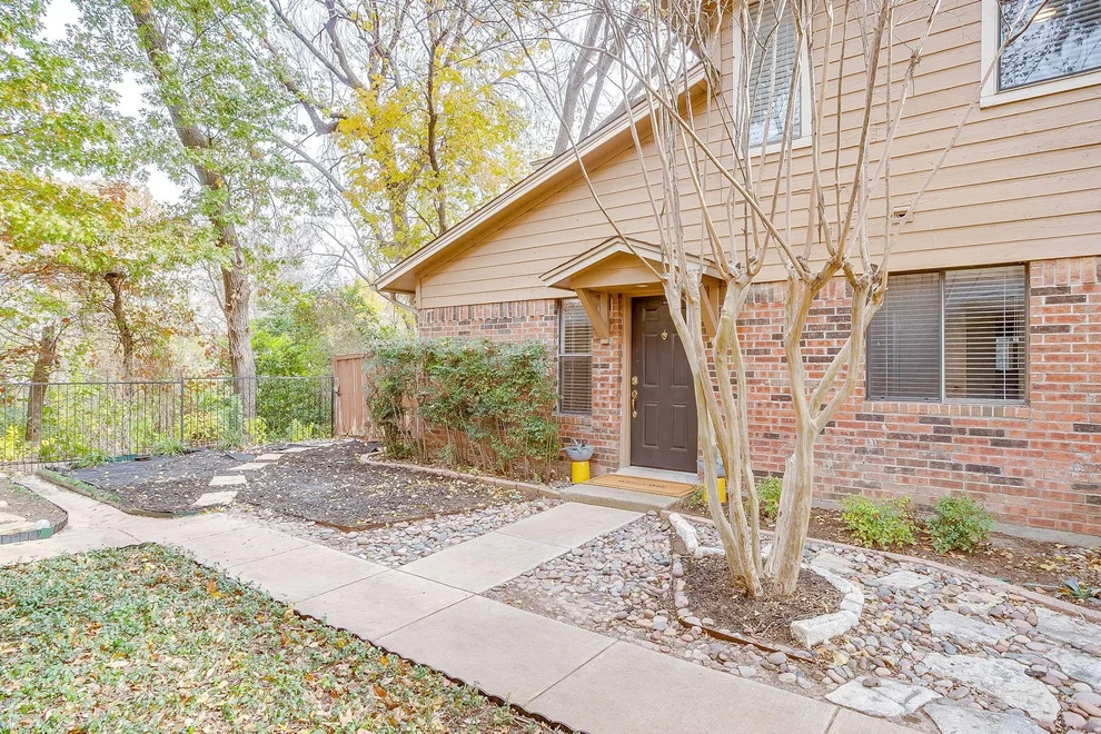 Unit for sale at 5714 Cedar Creek Drive, Benbrook, TX 76109