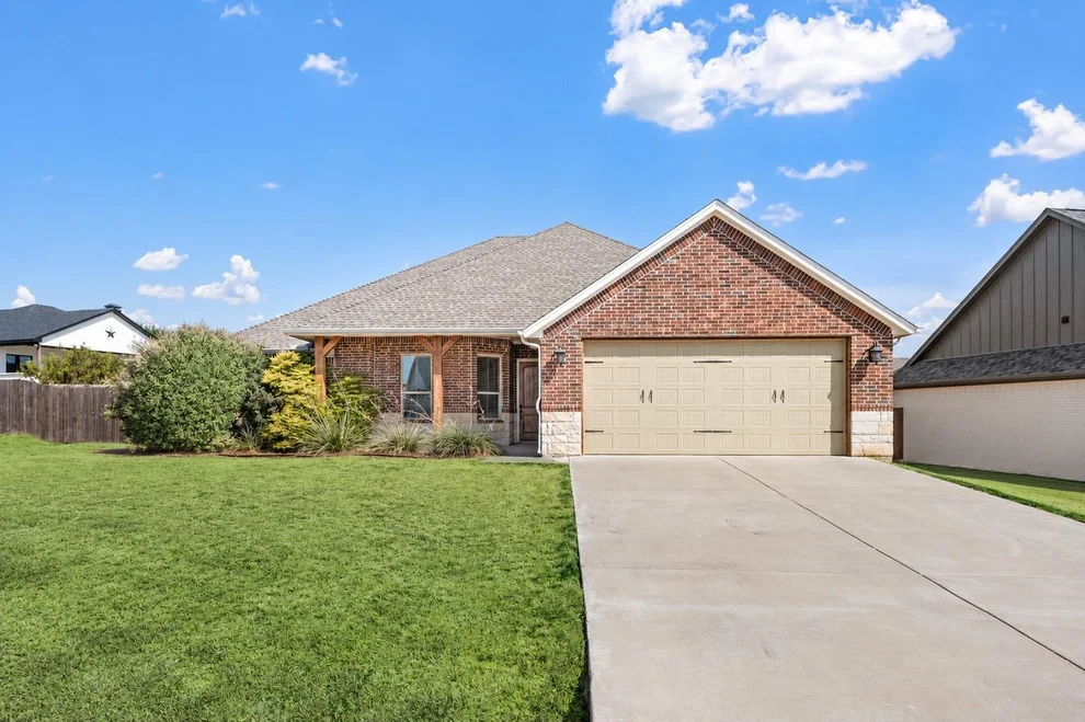 Unit for sale at 5002 Wearing Way Drive, Granbury, TX 76049
