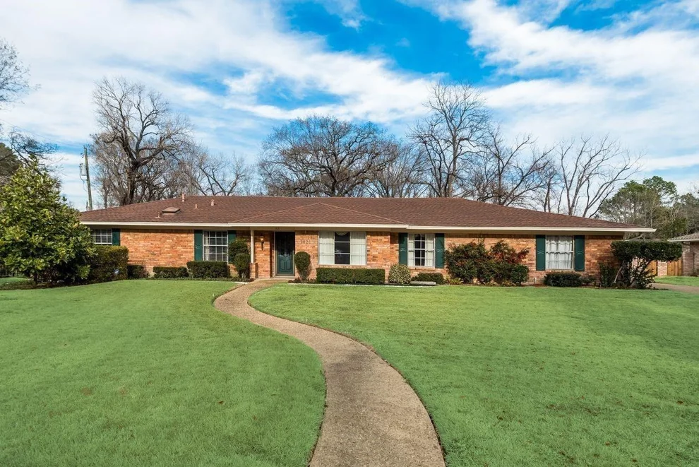 Unit for sale at 1821 Dartmouth Lane, Corsicana, TX 75110