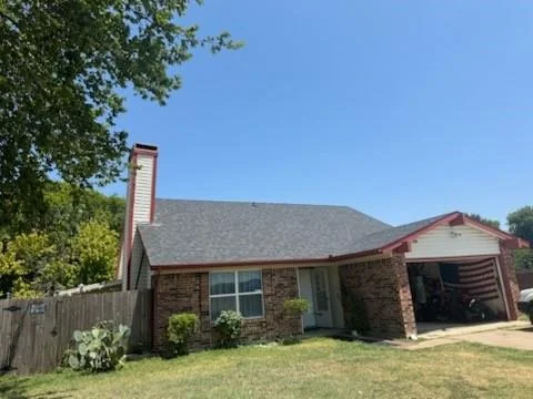 Unit for sale at 506 E Springdale Lane, Grand Prairie, TX 75052