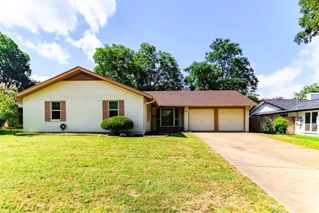 Unit for sale at 1106 Coronet Street, Irving, TX 75062