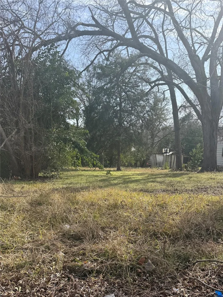Unit for sale at 2014 Maple Avenue, Waco, TX 76707