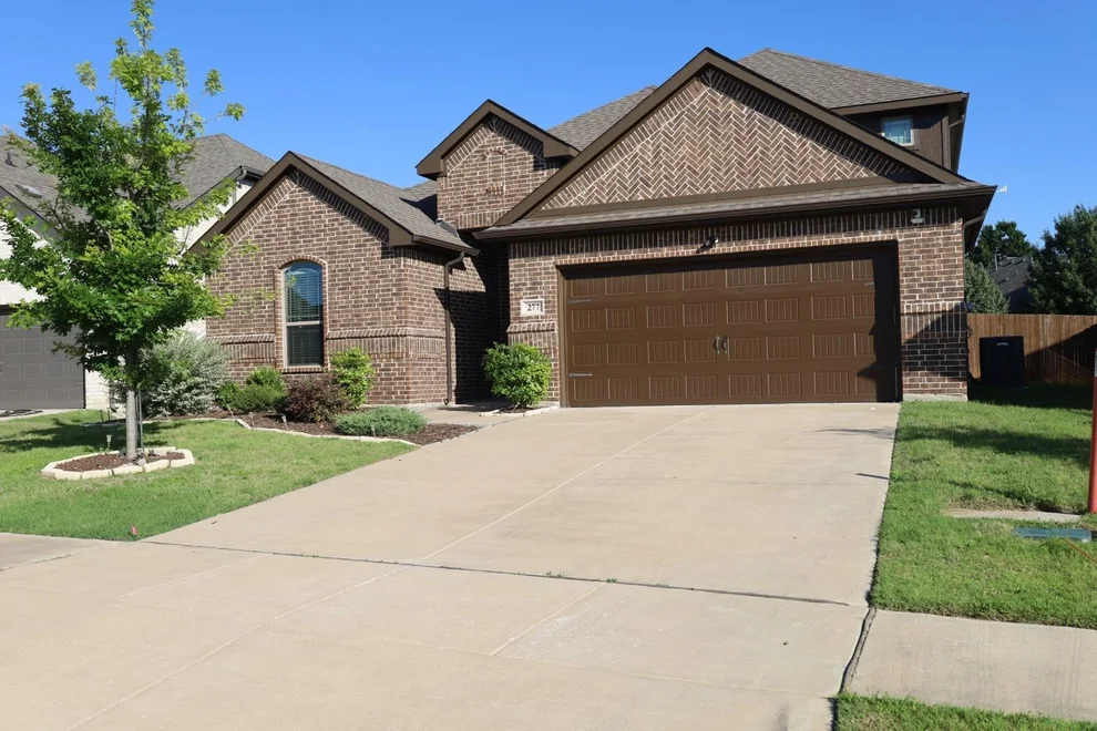 Unit for sale at 277 Allegheny Drive, Burleson, TX 76028