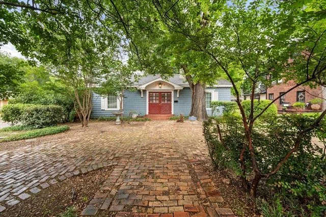 Unit for sale at 1501 Sycamore, Corsicana, TX 75110