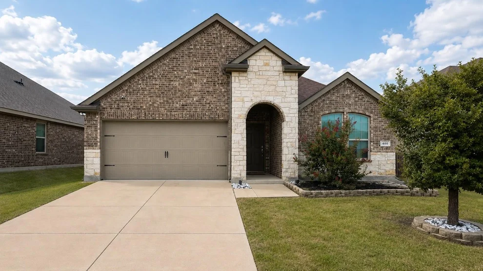 Unit for sale at 800 Goldenrod Lane, Princeton, TX 75407