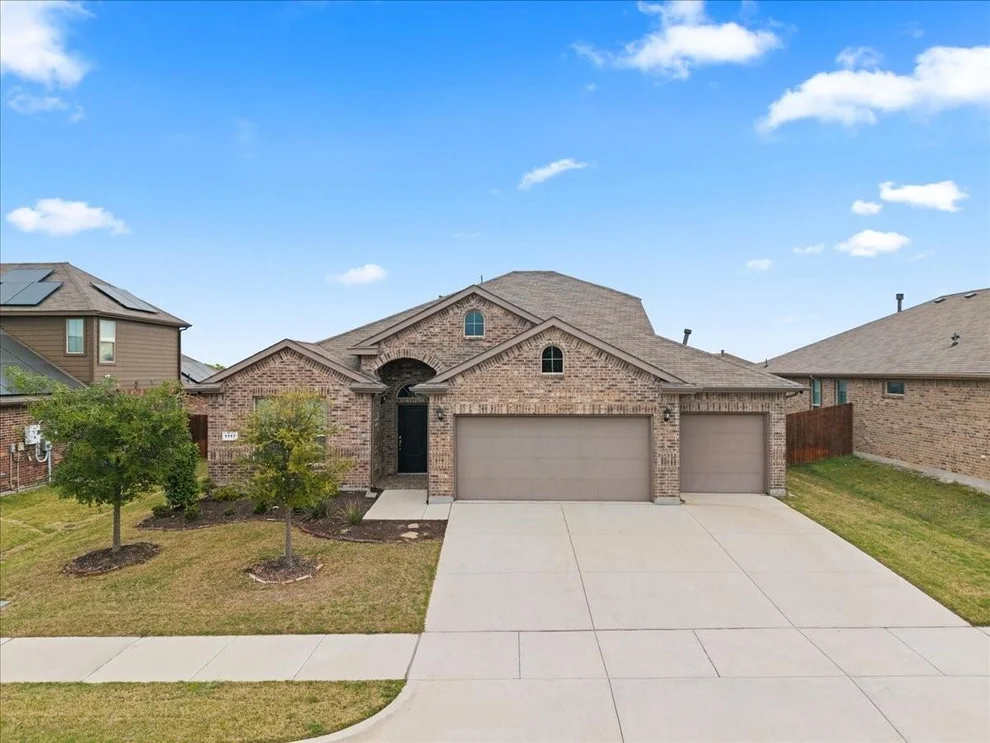 Unit for sale at 1117 Scotney Lane, Saginaw, TX 76131