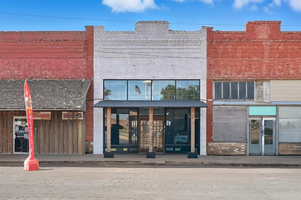 Unit for sale at 113 W 6th Street, Aspermont, TX 79502