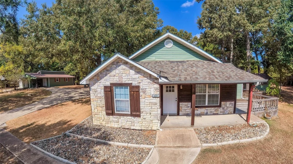 Unit for sale at 237 Lakeview Circle, Jefferson, TX 75657