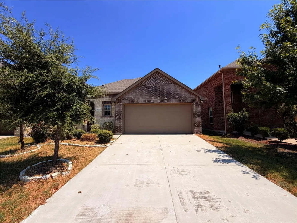 Unit for sale at 5558 Yarborough Drive, Forney, TX 75126