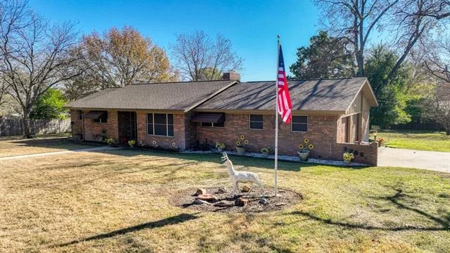 Unit for sale at 3706 Red Bud Drive, Weatherford, TX 76087