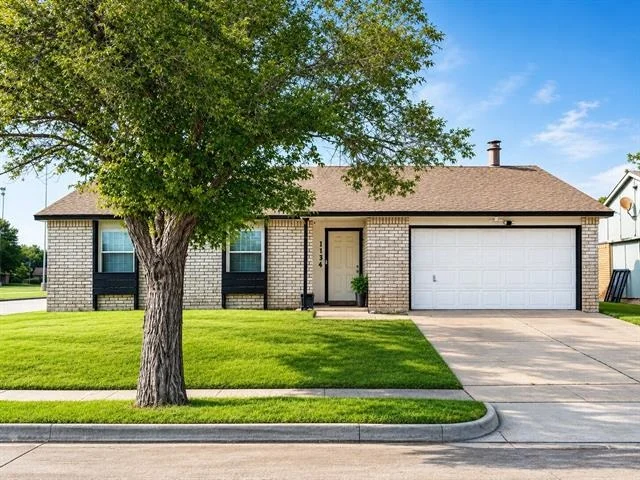 Unit for sale at 1134 Loving Trail, Grand Prairie, TX 75052