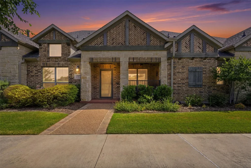 Unit for sale at 1117 Blue Bill Lane, Arlington, TX 76005