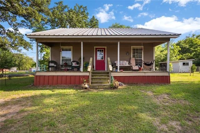 Unit for sale at 131 Lewis Street, Grand Saline, TX 75140