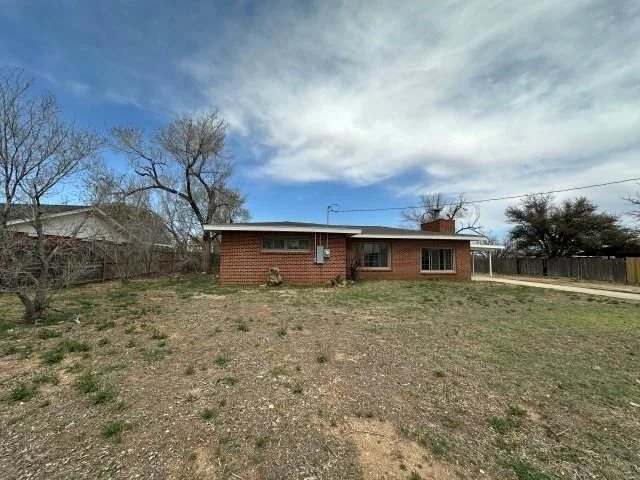 Unit for sale at 2204 Carl Street, Big Spring, TX 79720