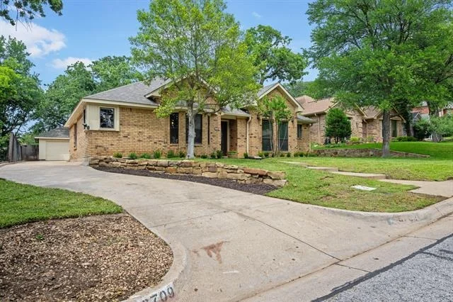Unit for sale at 6709 Johns Court, Arlington, TX 76016