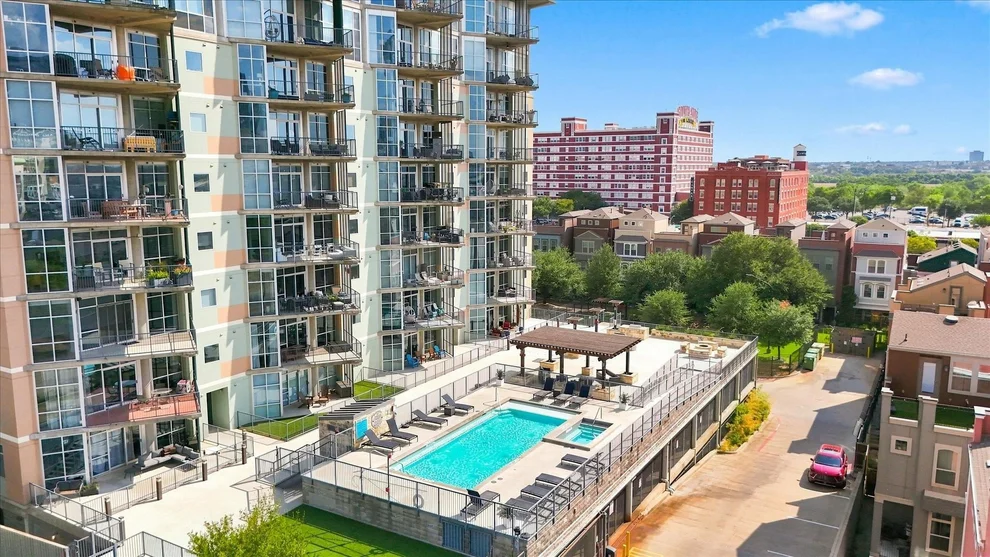Unit for sale at 1001 Belleview Street, Dallas, TX 75215