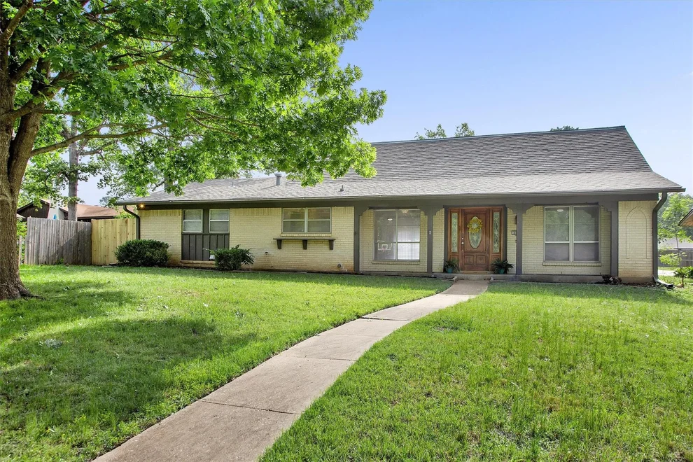 Unit for sale at 800 Glen Key Street, Denison, TX 75020