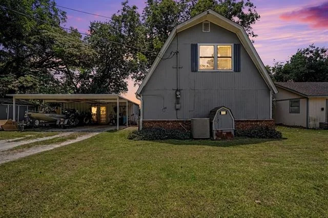 Unit for sale at 322 Hillcroft Drive, Weatherford, TX 76087