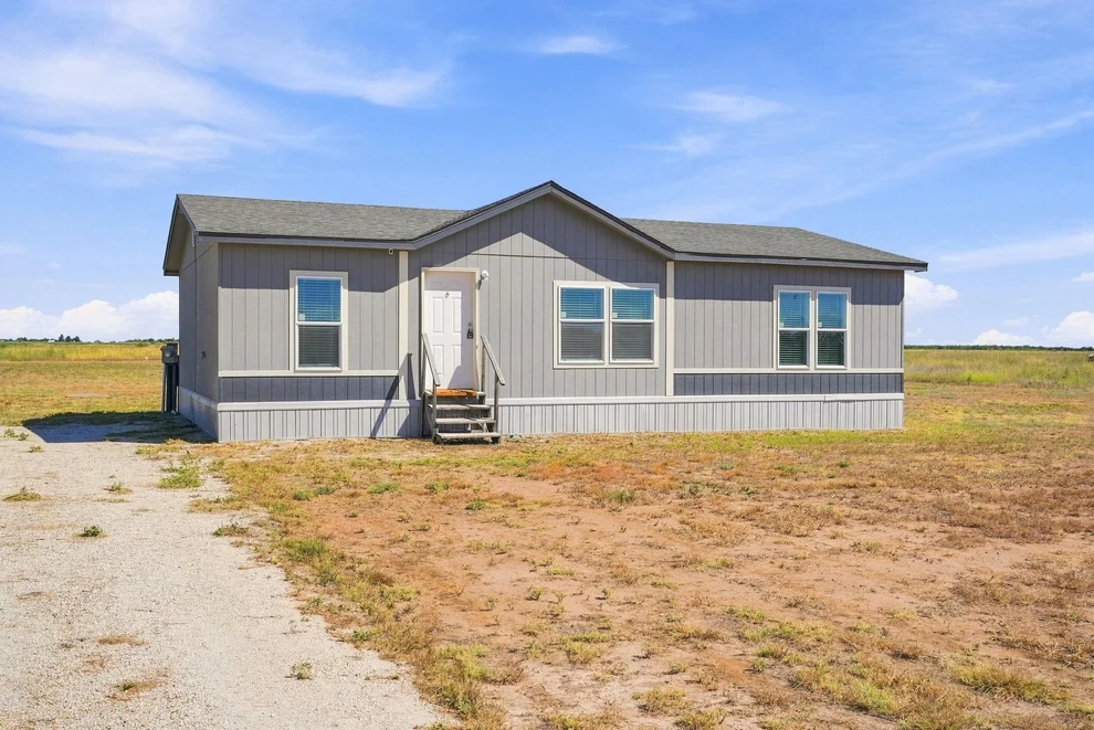 Unit for sale at 6327 PR 4286, Hawley, TX 79525