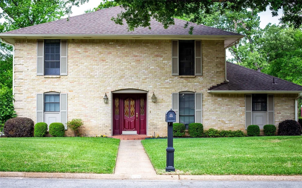 Unit for sale at 802 Circle Drive, Winnsboro, TX 75494