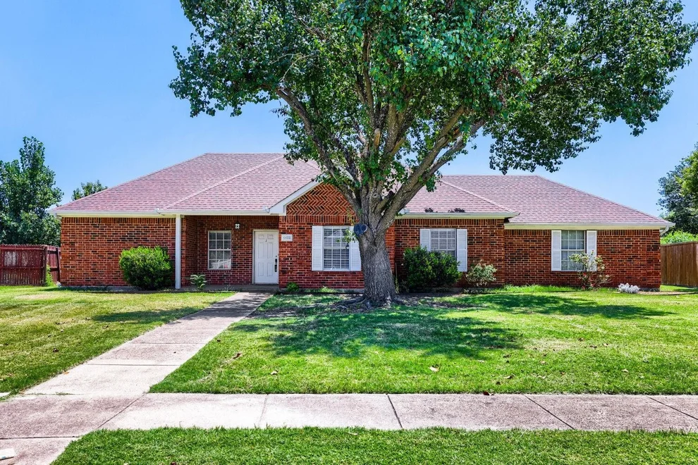 Unit for sale at 4422 Briarcrest Lane, Sachse, TX 75048